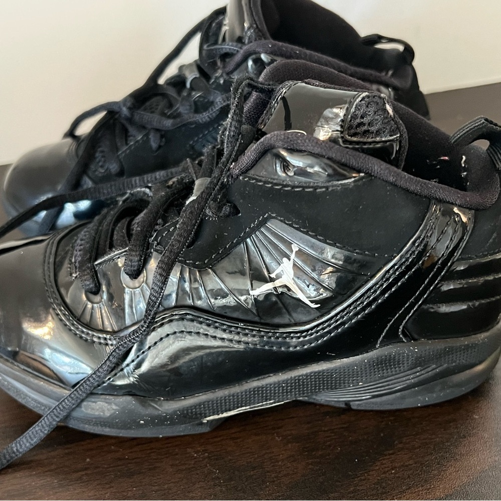 Jordan Black Sneakers with Sleek Design and Supportive Midsole - Picture 2 of 6